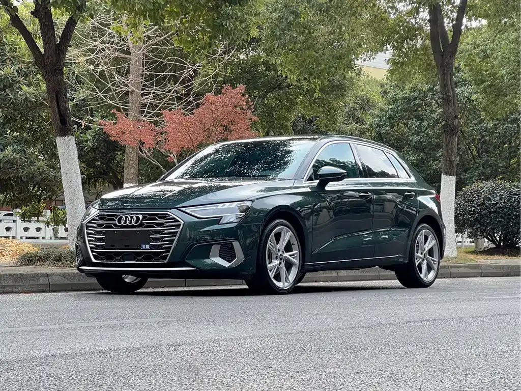 Audi A3 2023 из CN, фото 1