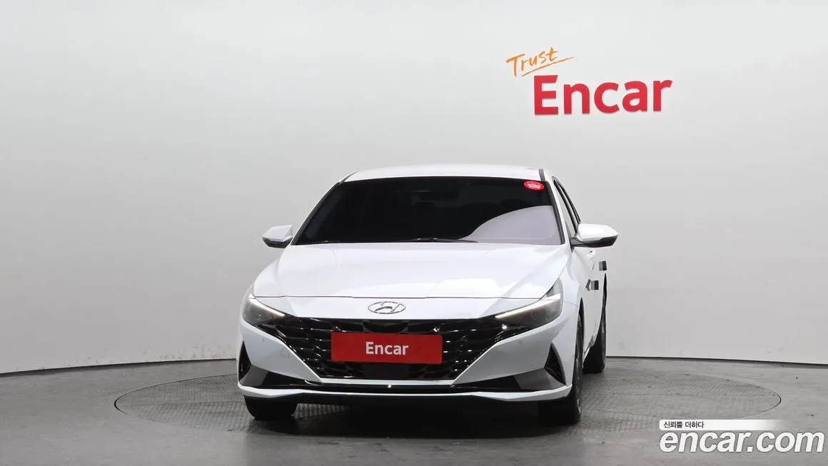 Hyundai AVANTE 2023 из KR, фото 2