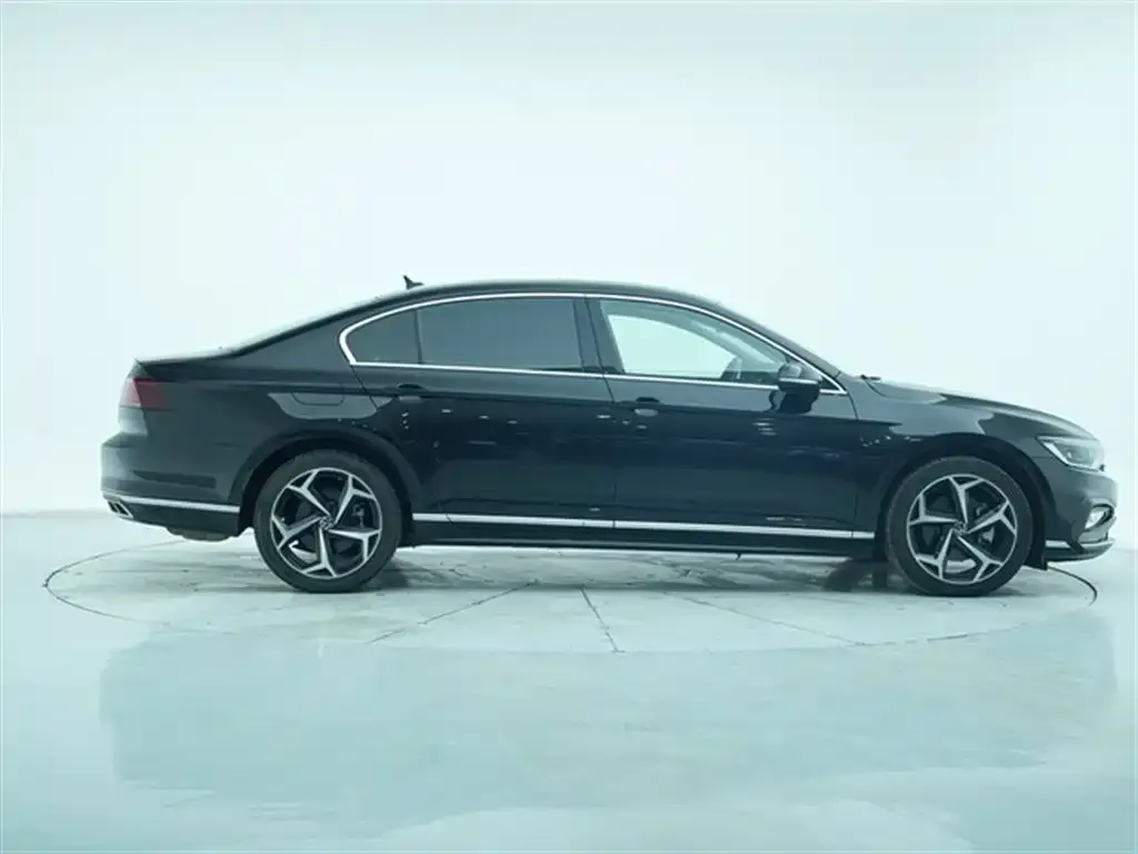 Volkswagen Magotan 2022 из CN, фото 3