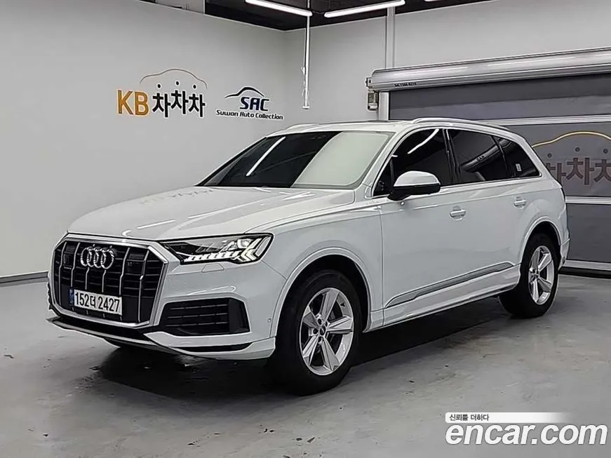 Audi Q7 — фото 1