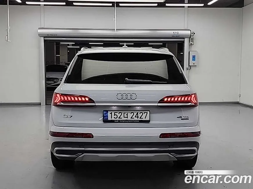 Audi Q7 — фото 5