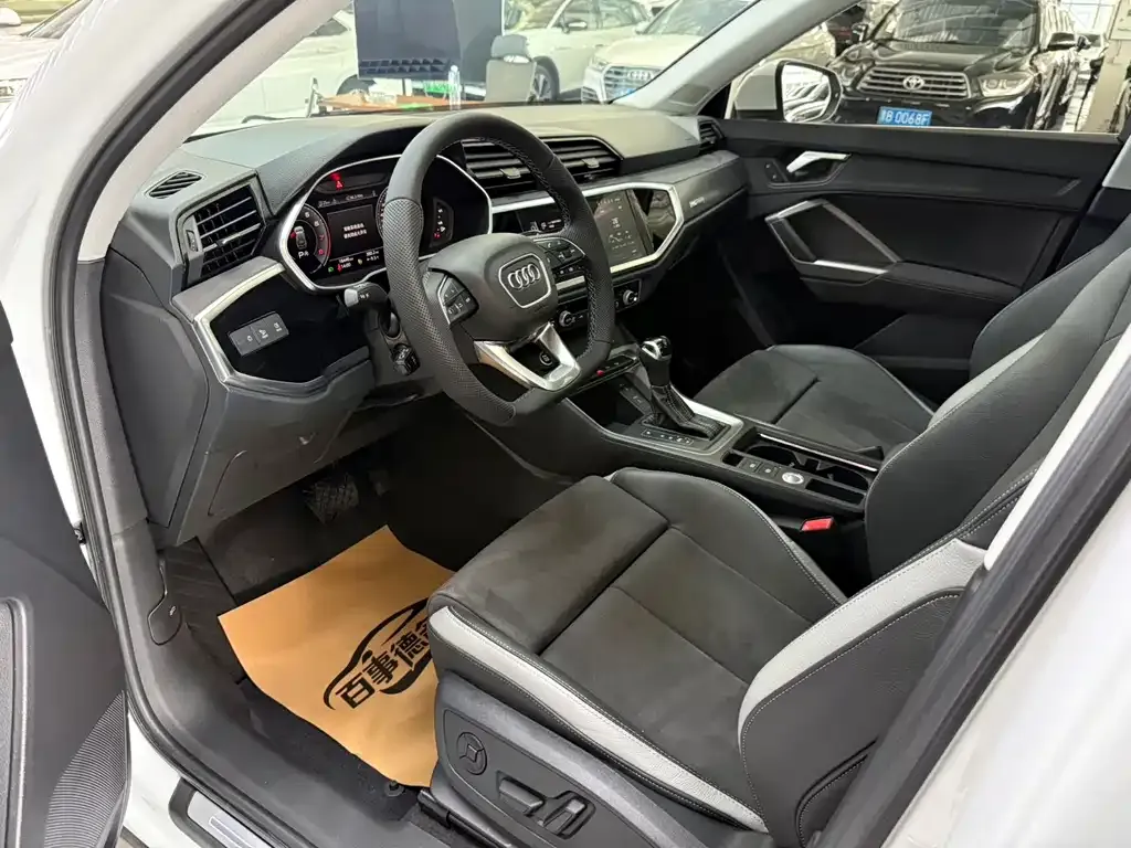 Audi Q3 2022 из CN, фото 4