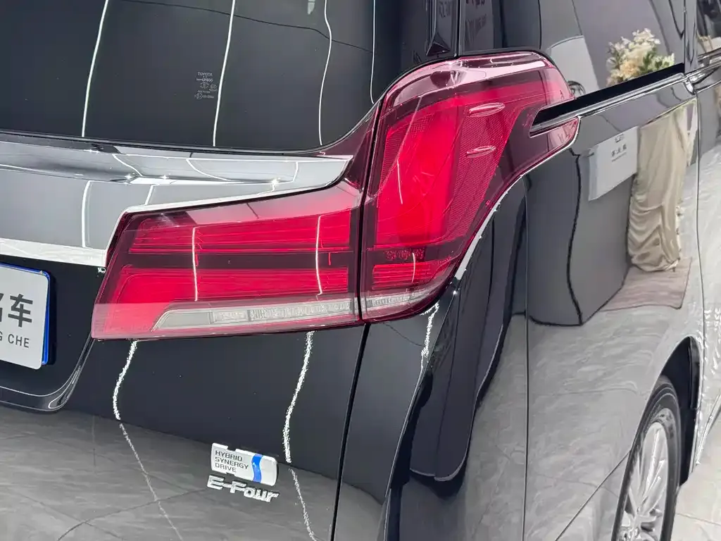 Toyota Alphard 2022 из CN, фото 3