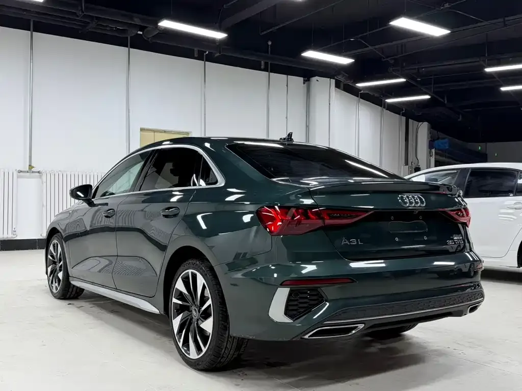 Audi A3 2023 из CN, фото 9