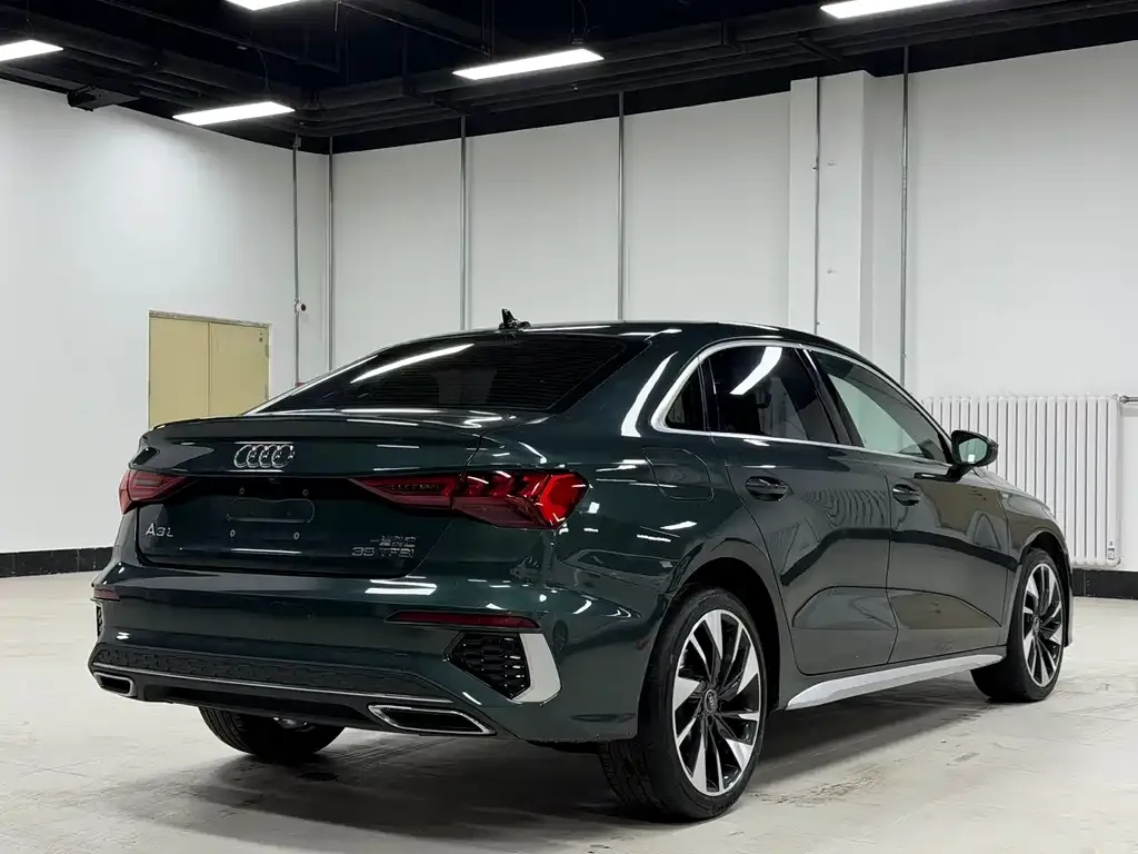 Audi A3 2023 из CN, фото 4