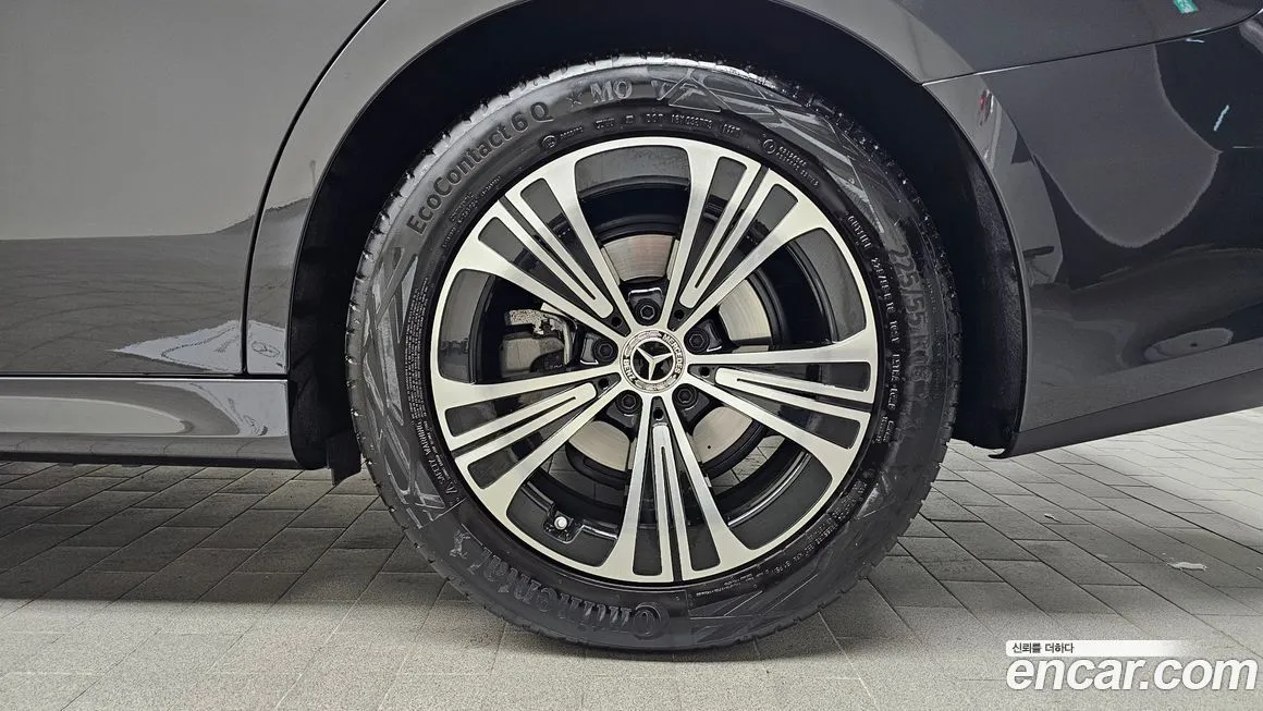 Mercedes-Benz E-Class 2025 из KR, фото 2