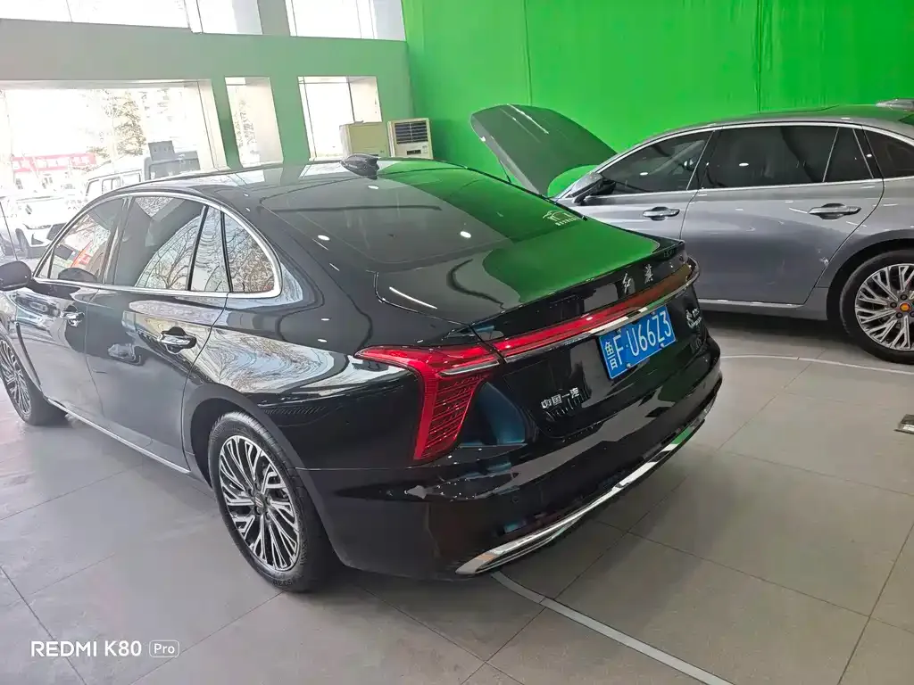 Hongqi H5 — фото 4