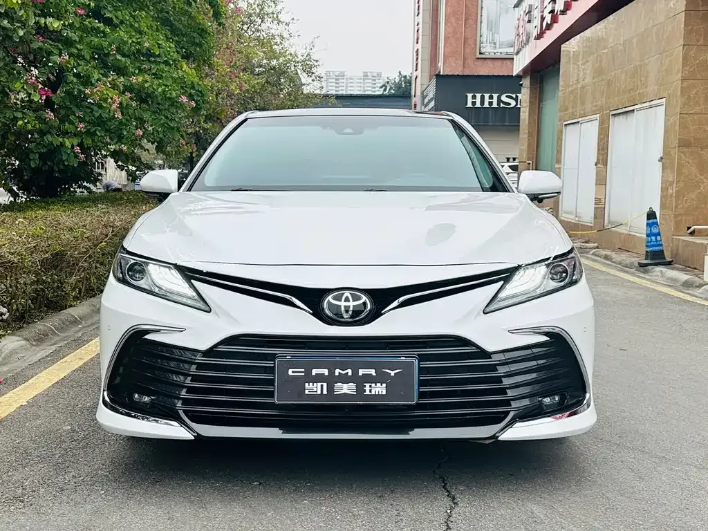 Toyota Camry 2023 из CN, фото 10