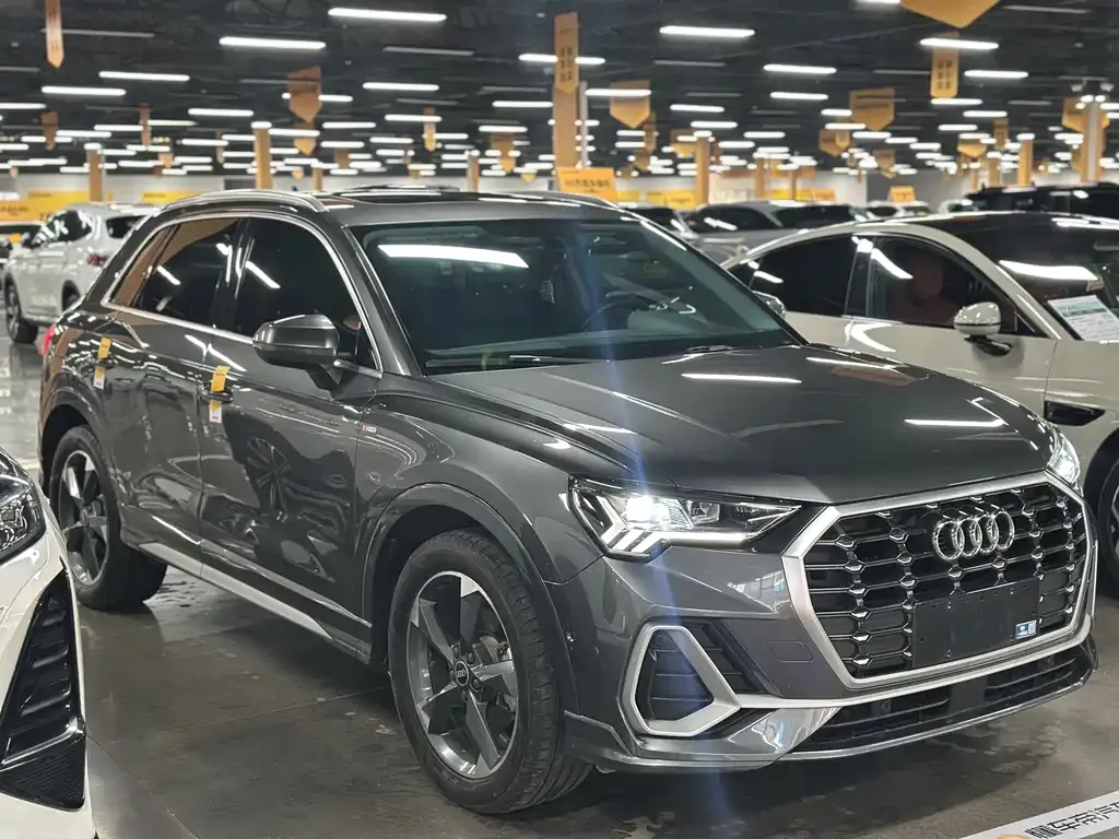 Audi Q3 2021 из CN, фото 10