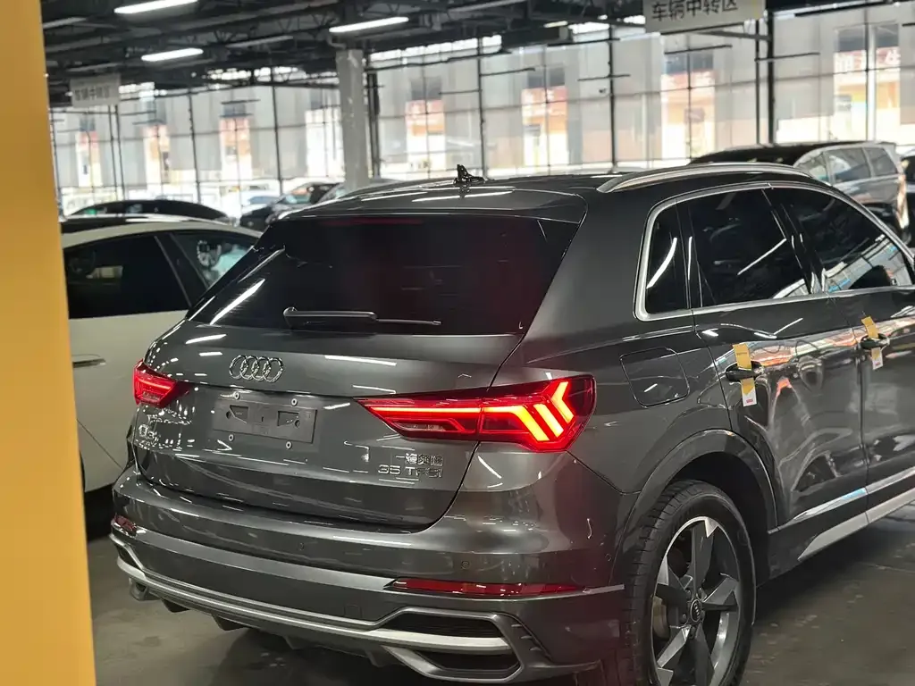 Audi Q3 2021 из CN, фото 7