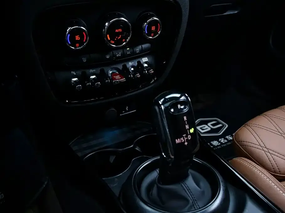 MINI Clubman 2024 из CN, фото 6