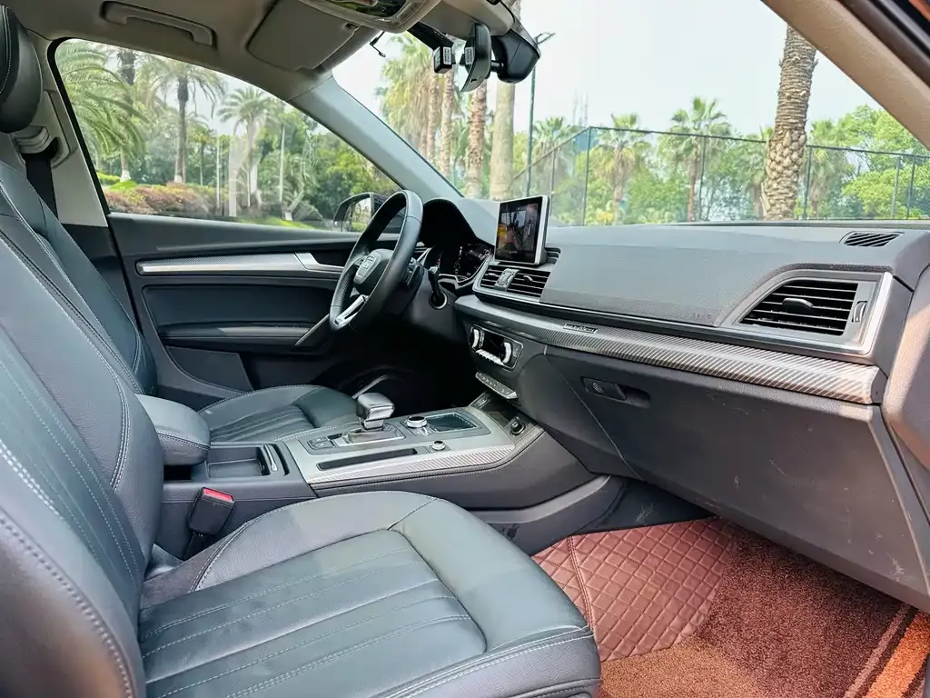 Audi Q5L 2021 из CN, фото 7