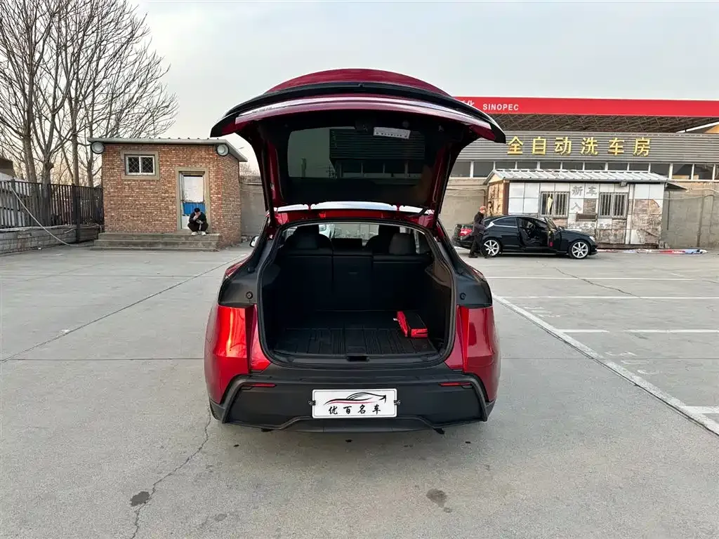 Tesla Model Y — фото 7
