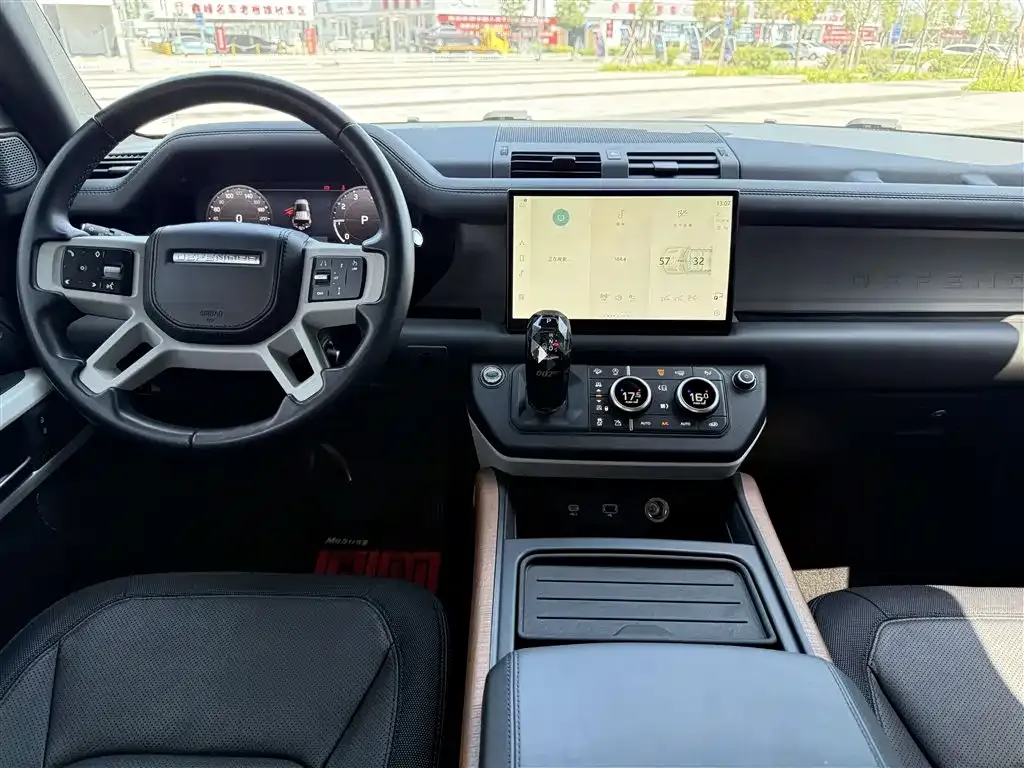 Land Rover Defender — фото 9