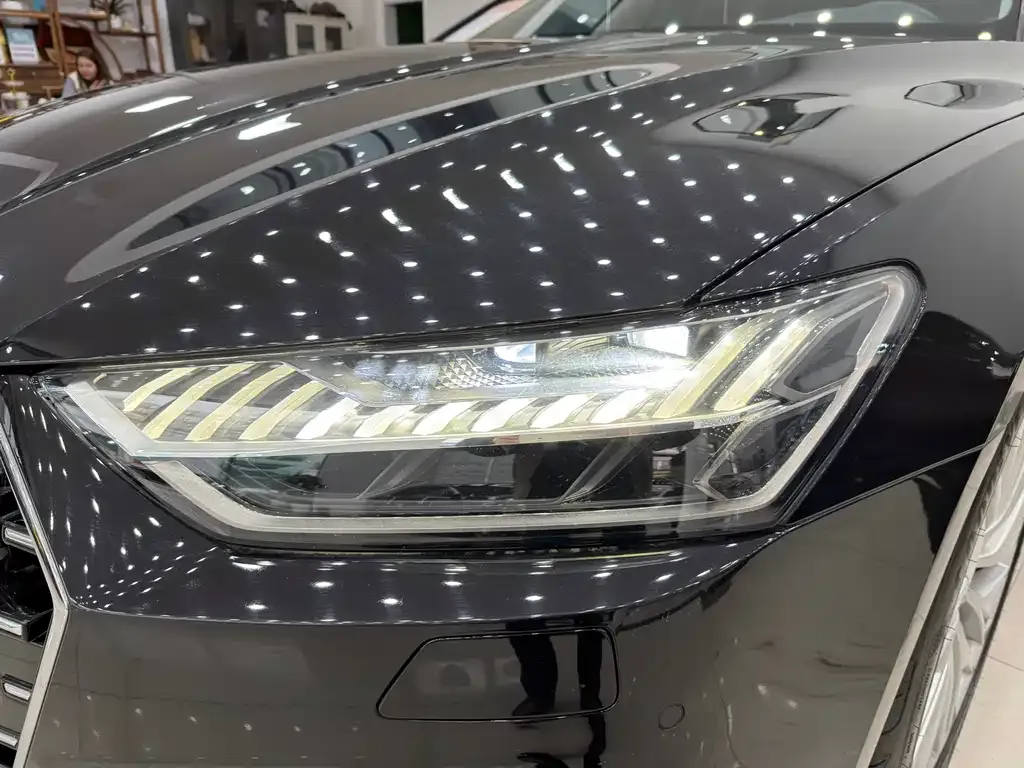 Audi A7L 2024 из CN, фото 3
