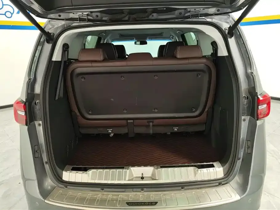 Buick GL8 2022 из CN, фото 2