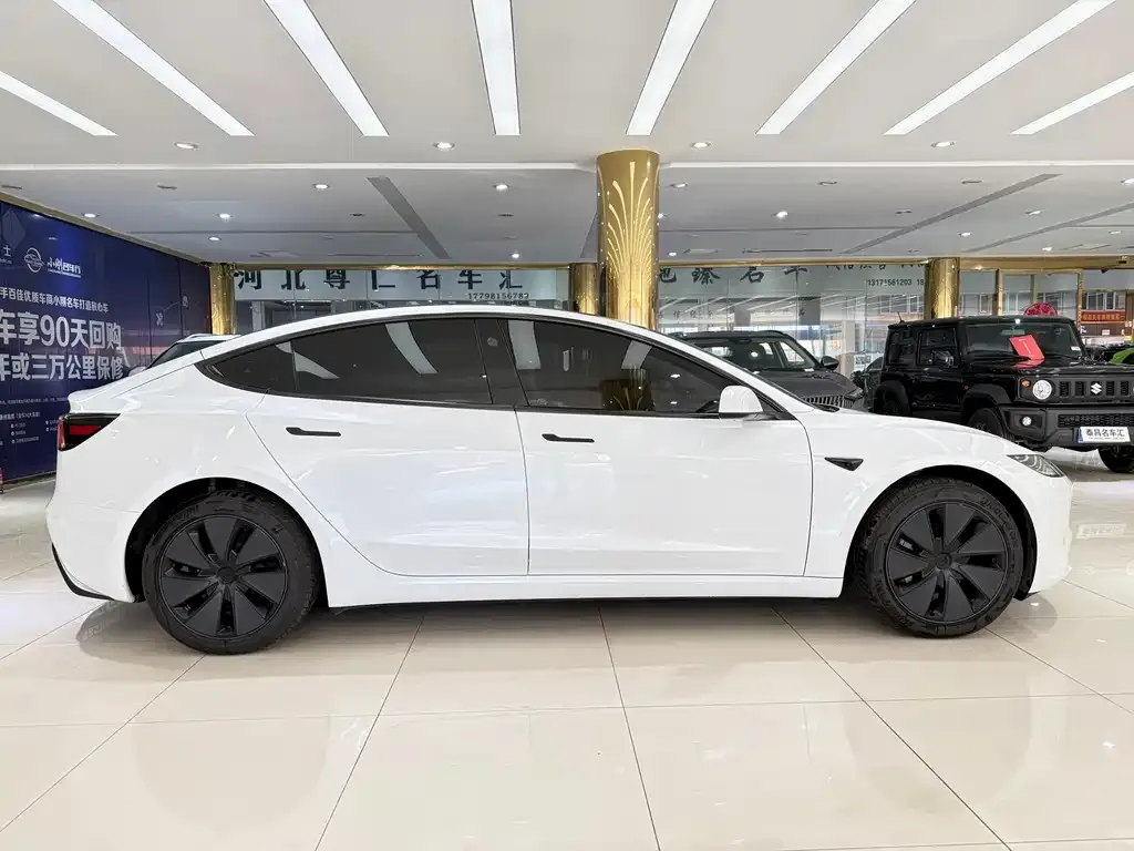 Tesla Model 3 2025 из CN, фото 9
