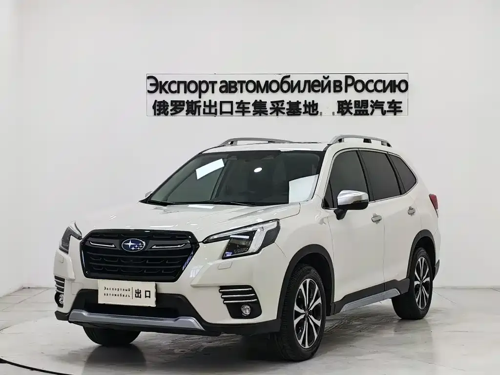 Subaru Forester — фото 1
