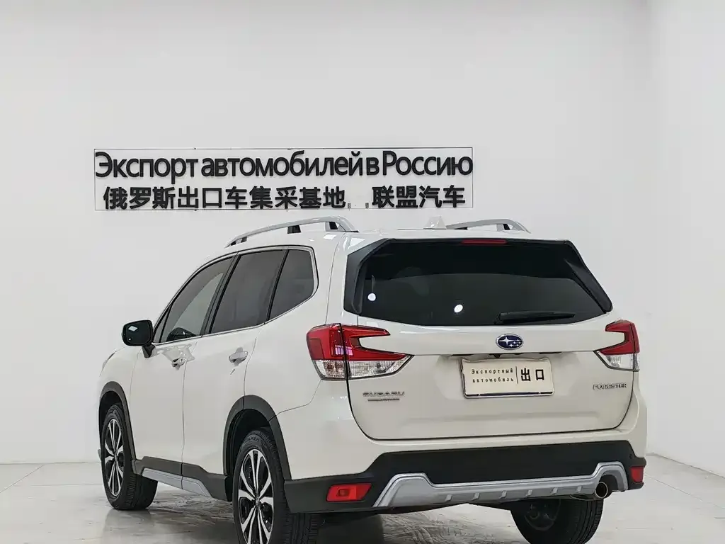 Subaru Forester — фото 3