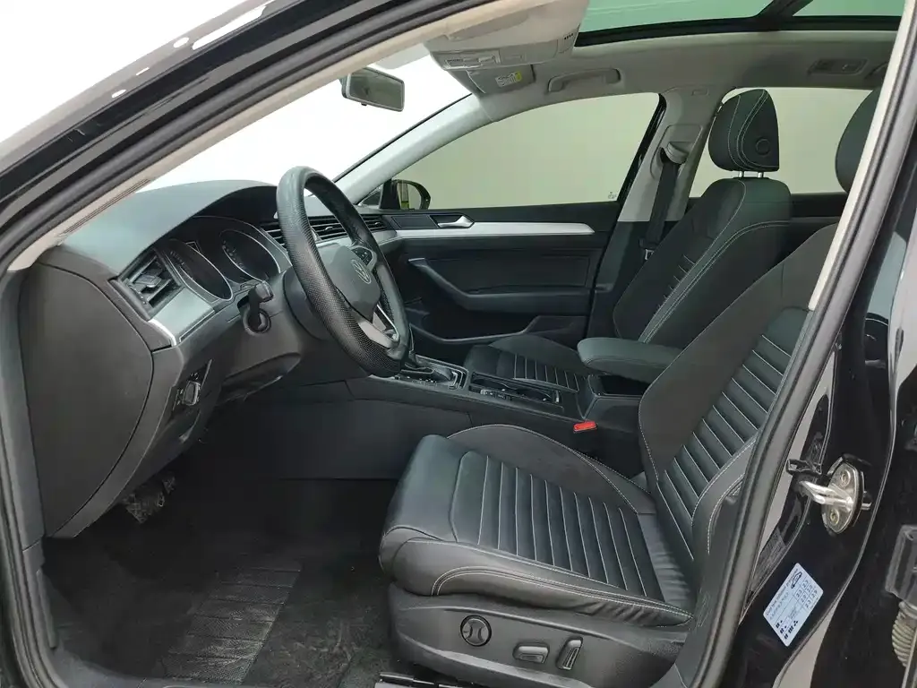 Volkswagen Magotan 2022 из CN, фото 9