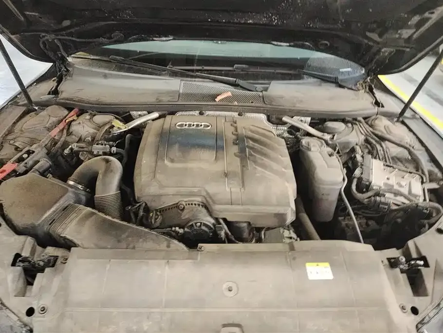 Audi A7L 2023 из CN, фото 9