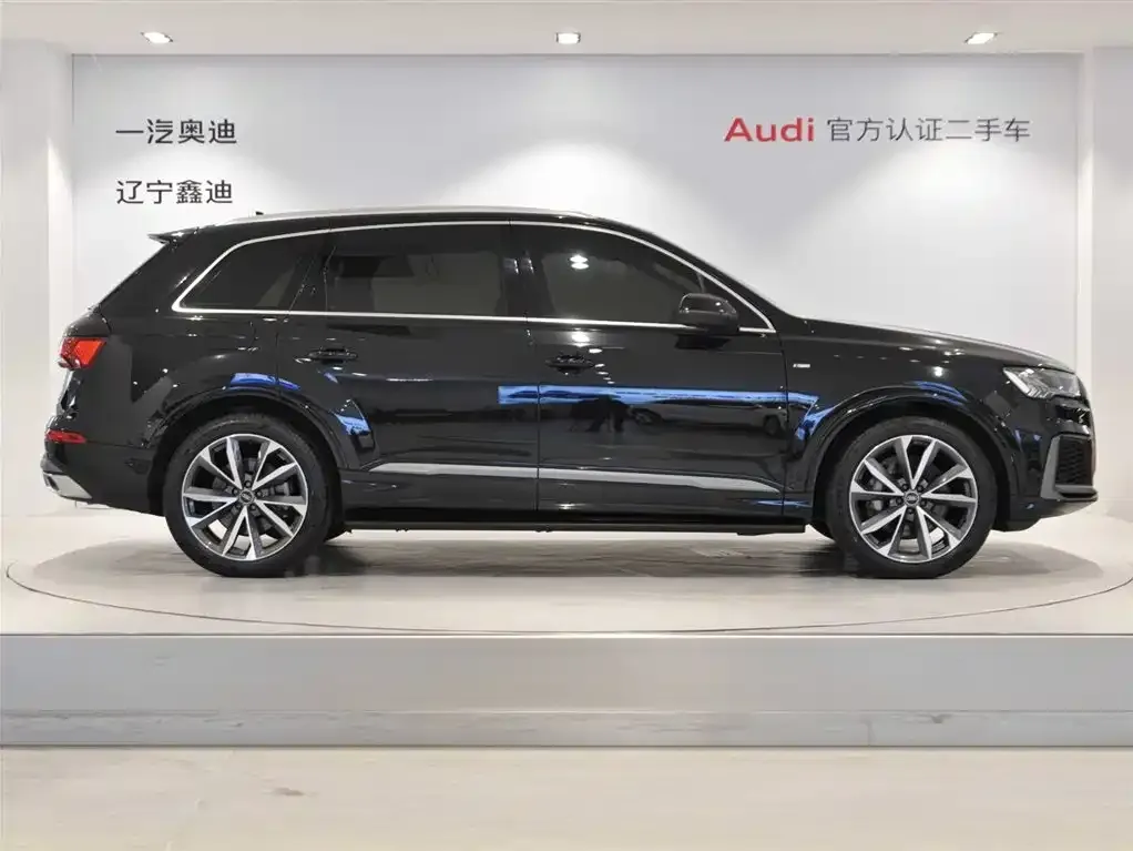 Audi Q7 — фото 4