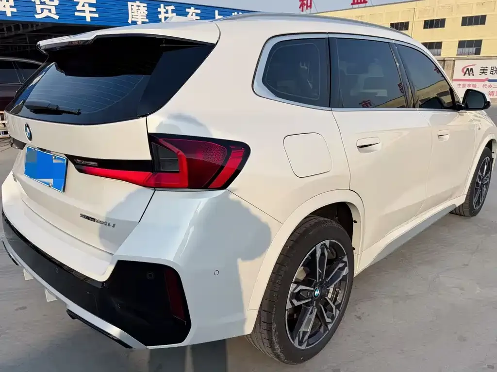 BMW X1 2023 из CN, фото 2