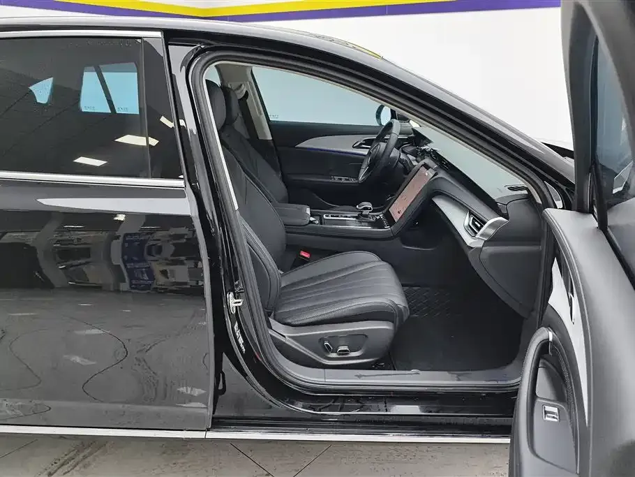 Hongqi H5 2024 из CN, фото 6