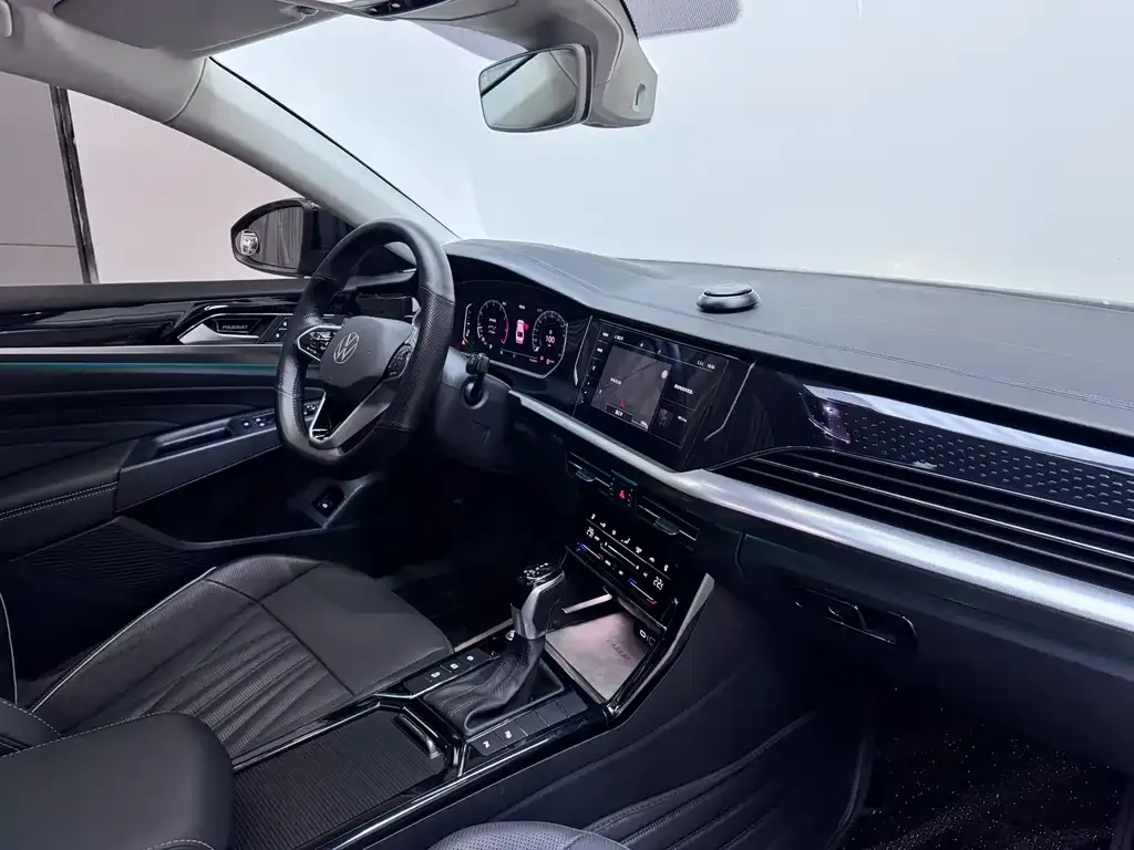 Volkswagen Passat — фото 8