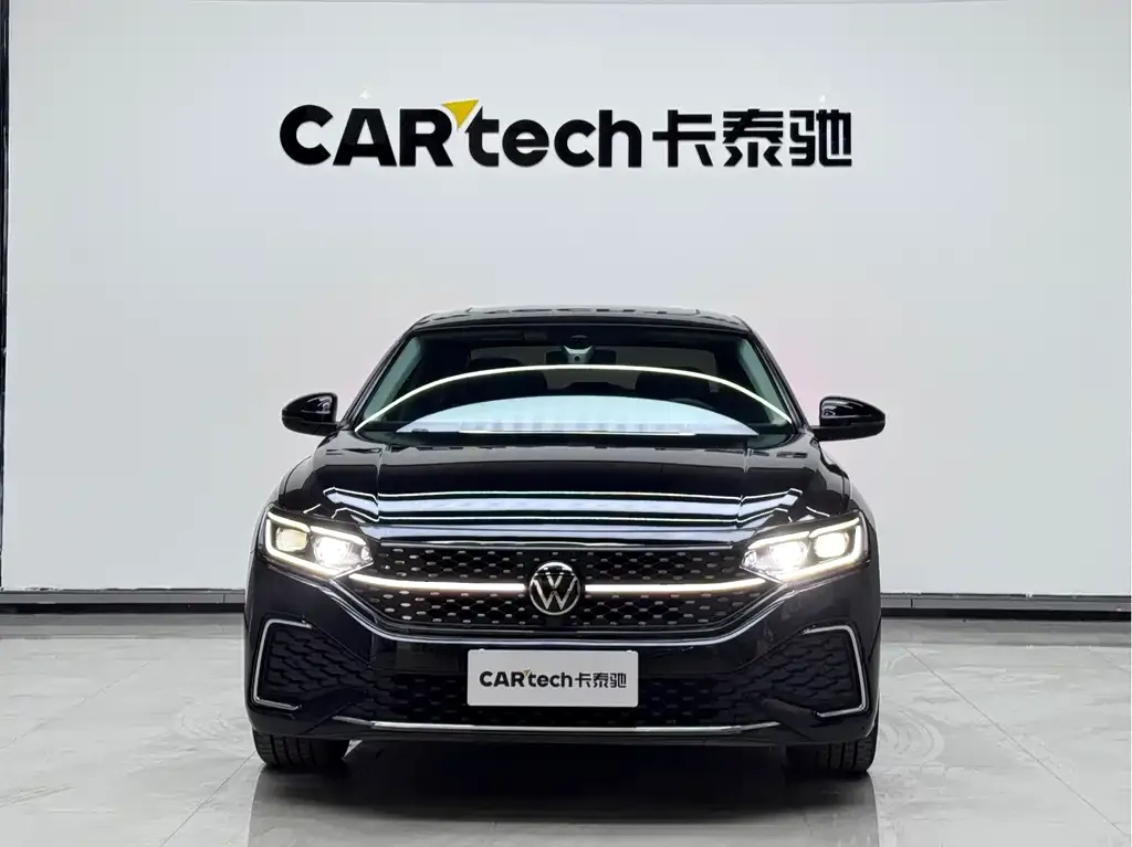 Volkswagen Passat — фото 4
