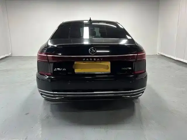 Volkswagen Passat — фото 5