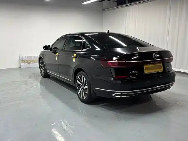Volkswagen Passat — фото 2