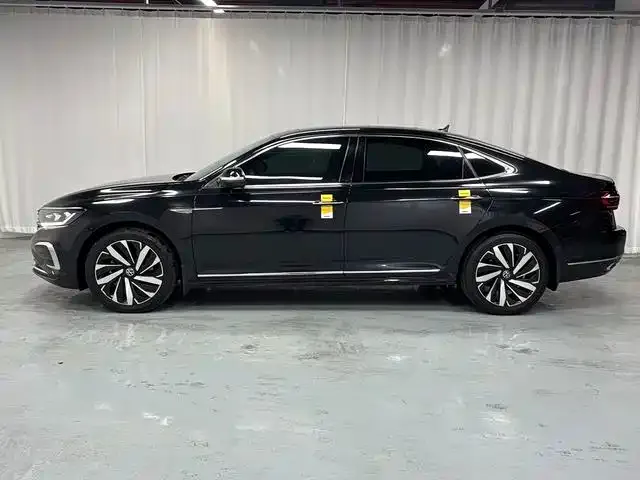 Volkswagen Passat — фото 3