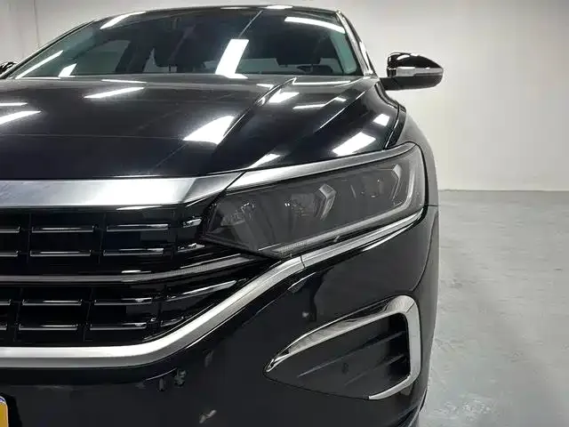 Volkswagen Passat — фото 8