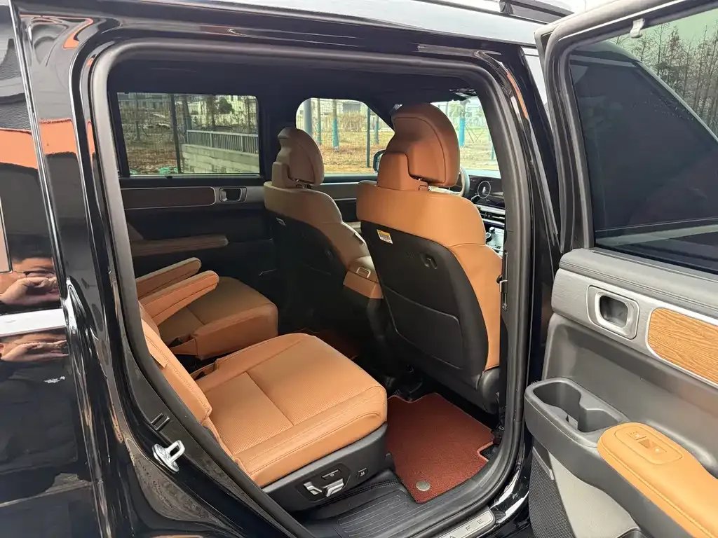 Hyundai Santa Fe 2025 из CN, фото 7