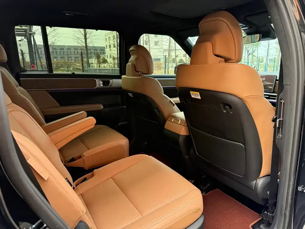 Hyundai Santa Fe 2025 из CN, фото 10