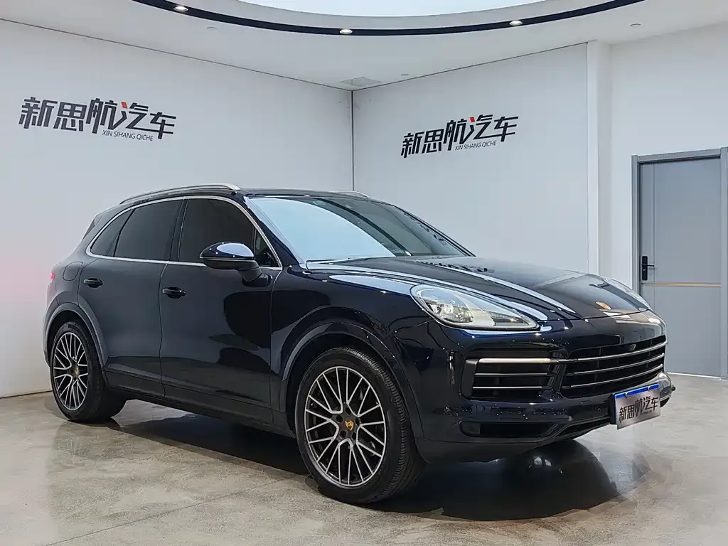 Porsche Cayenne — фото 10