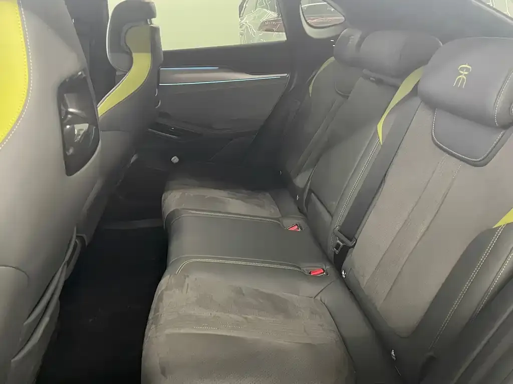 BYD L EV 2025 из CN, фото 2