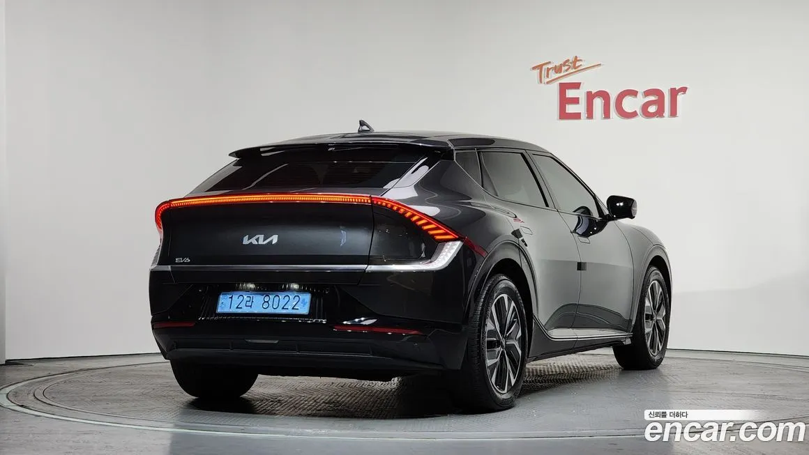 Kia EV6 — фото 7