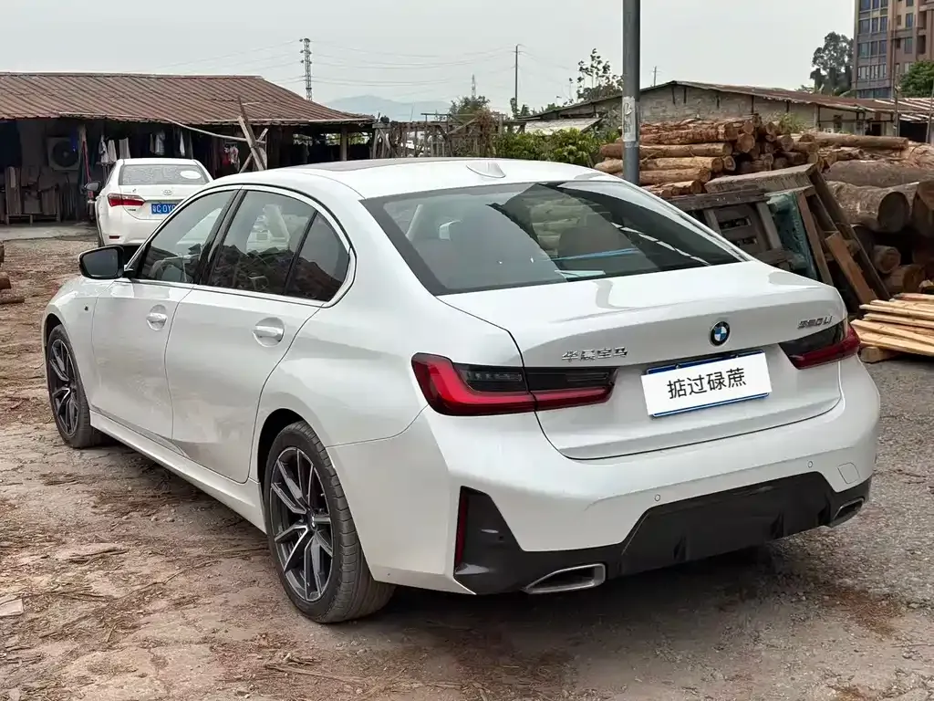 BMW 3 Series 2024 из CN, фото 7
