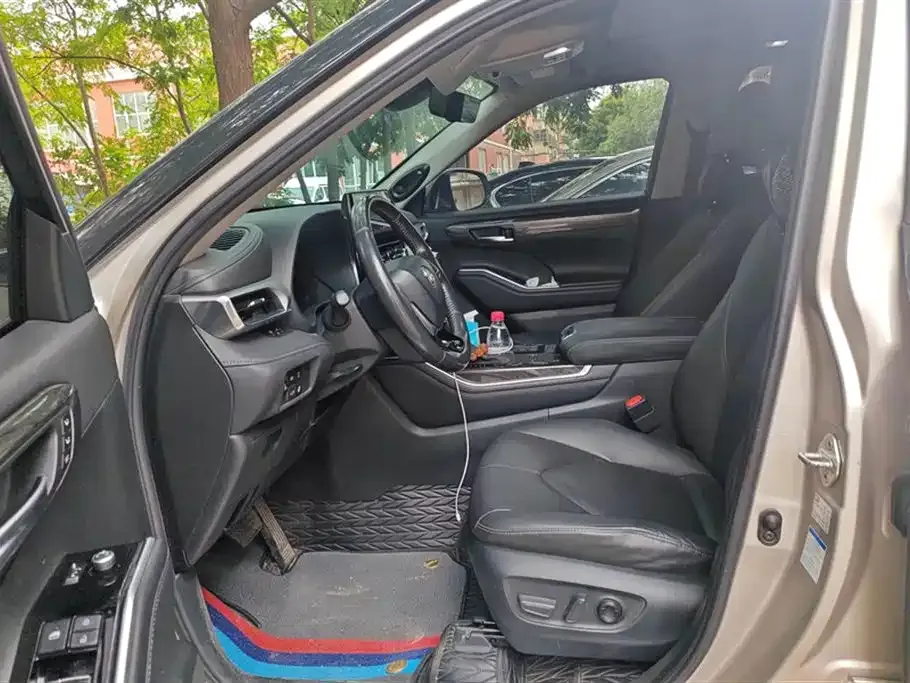 Toyota Highlander 2021 из CN, фото 8