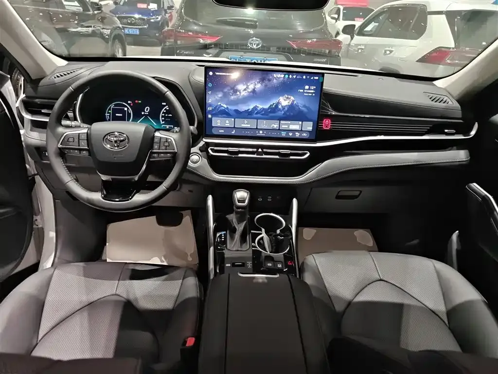 Toyota Highlander 2025 из CN, фото 7