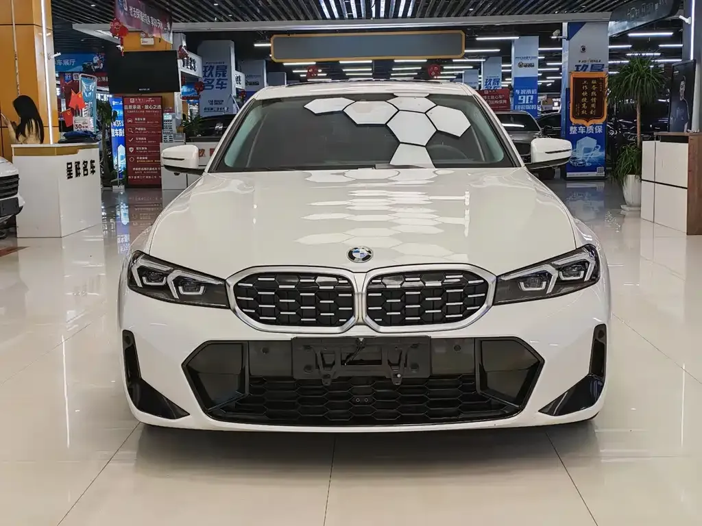 BMW 3 Series 2024 из CN, фото 5