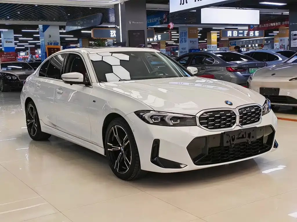 BMW 3 Series 2024 из CN, фото 10