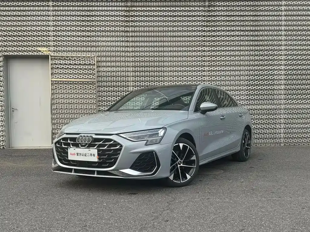 Audi A3 2024 из CN, фото 1