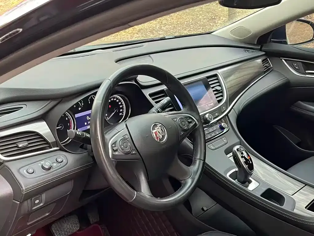 Buick LaCrosse 2023 из CN, фото 2