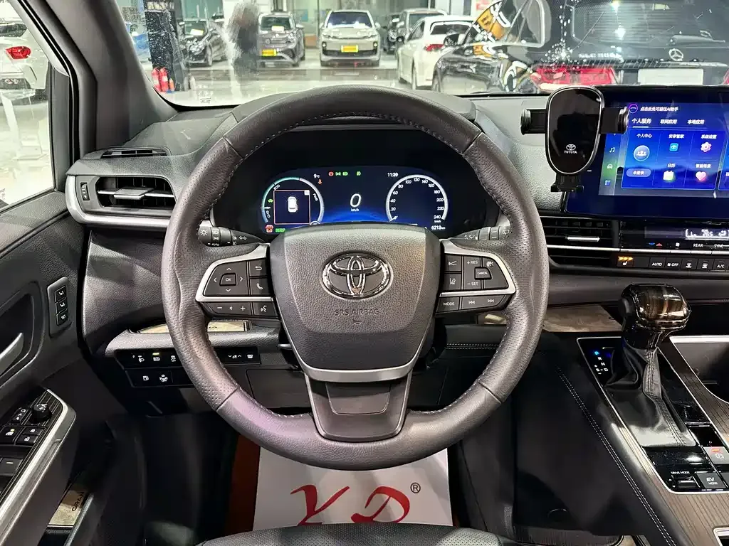 Toyota Granvia 2025 из CN, фото 6