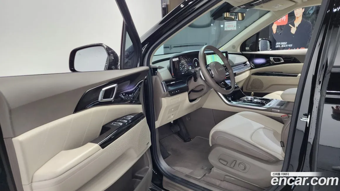 Kia Carnival — фото 10