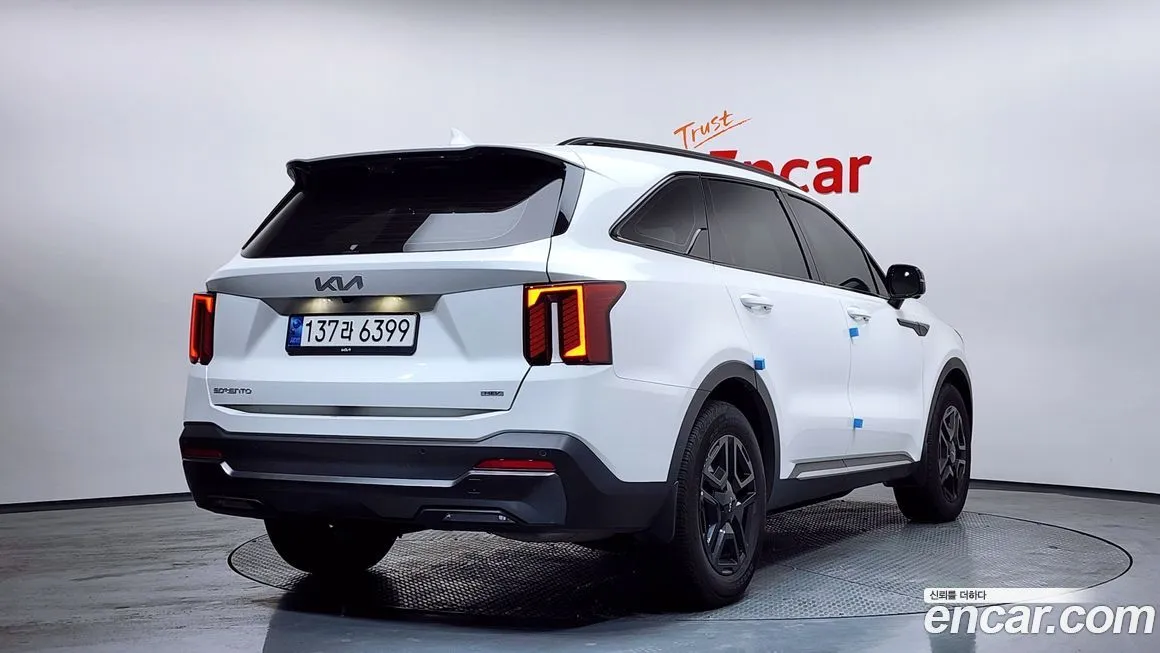 Kia Sorento — фото 8