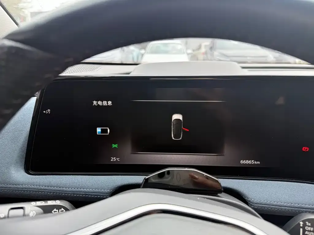 Nissan Ariya 2023 из CN, фото 2